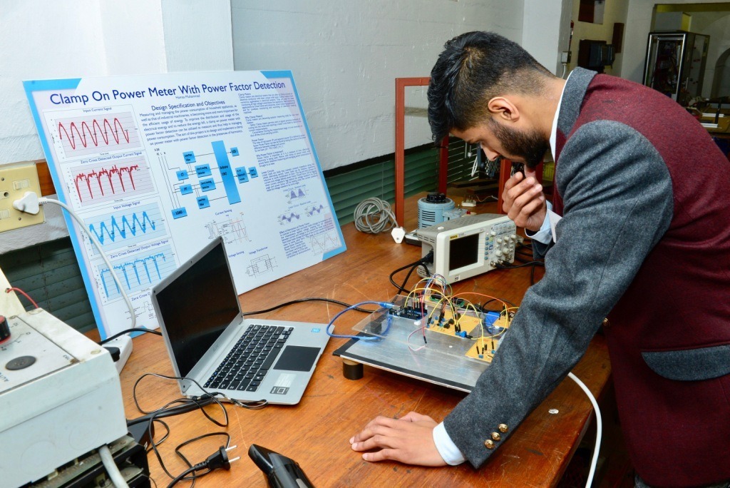 EECE-Open-day-2019-winners_AHS4176.jpeg